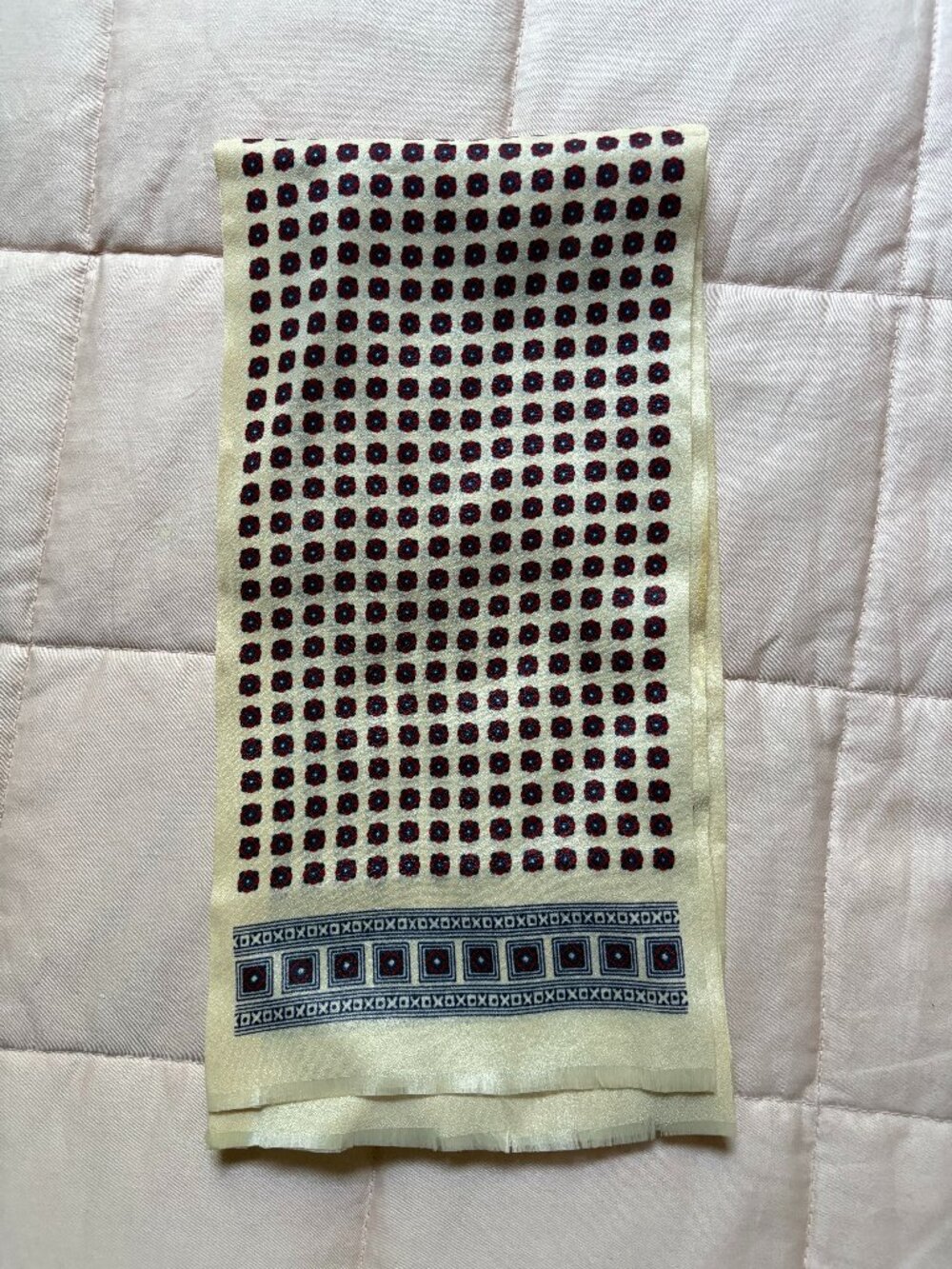 Vintage men's silk foulard formal tuxedo scarf 47 x 6 inches